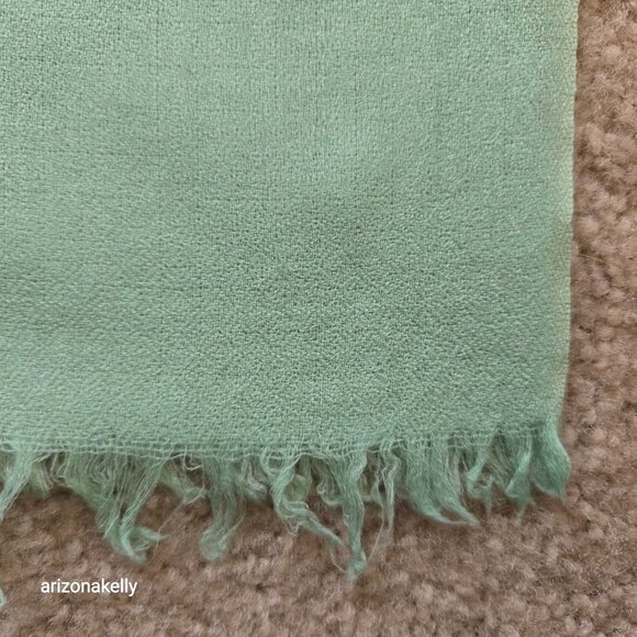 NWOT Cashmere Woven Lightweight Scarf Mint Green - Picture 2 of 10